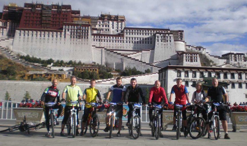 Lhasa to Kathmandu Mountain Bike tour